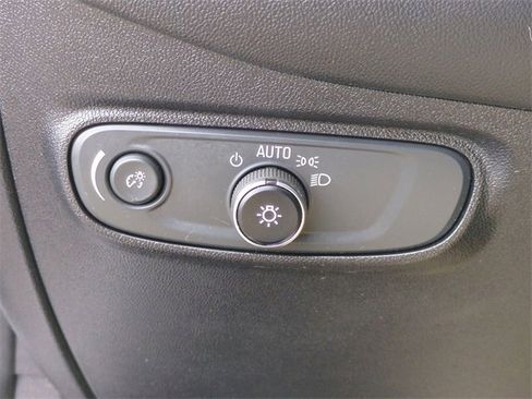 Certified 2019 Chevrolet Equinox LT image 18