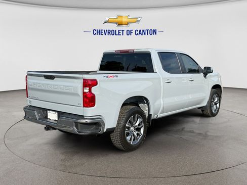 Used 2024 Chevrolet Silverado 1500 LT AWD/4WD image 5