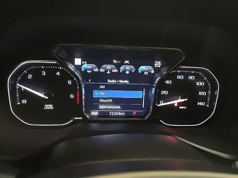 Used 2021 GMC Yukon XL Denali AWD/4WD image 2