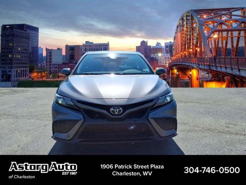 Used 2023 Toyota Camry SE FWD image 8