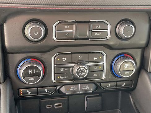 Used 2023 Chevrolet Tahoe RST image 33