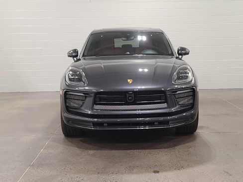 New 2026 Porsche Macan S image 8