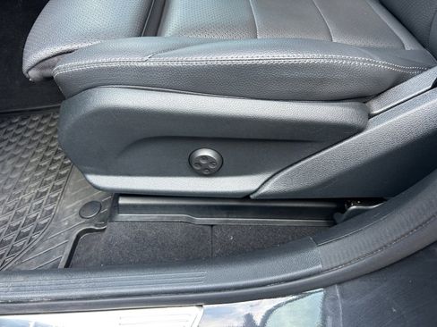 Used 2022 Mercedes-Benz GLC 300 4MATIC image 14