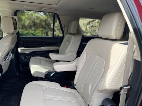 Used 2024 Ford Expedition Max Platinum image 20