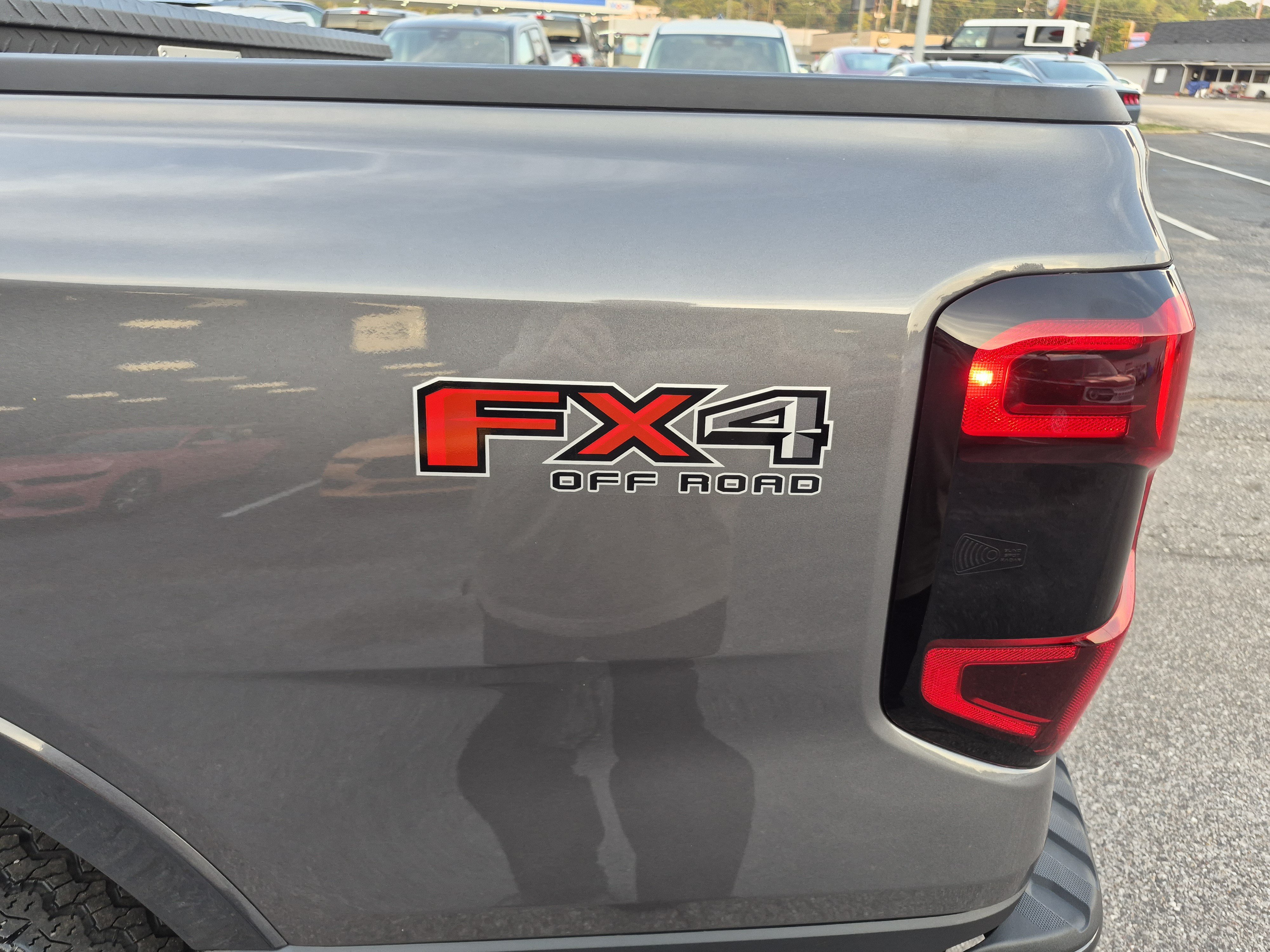 Used 2024 Ford Ranger Lariat w/ FX4 Off-Road Package AWD/4WD image 9