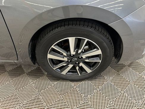 Used 2024 Nissan Versa SV FWD image 2