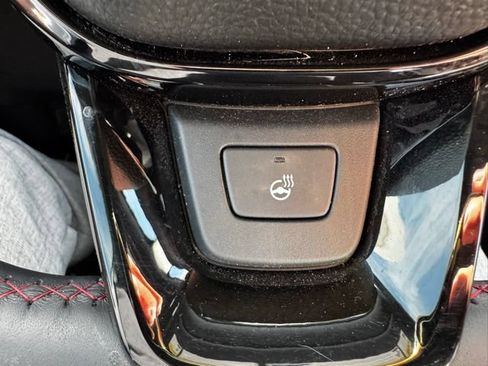 Used 2025 Honda Pilot Black Edition image 35