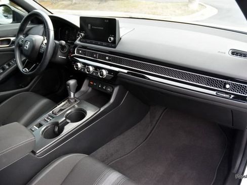 Used 2025 Honda Civic Sport image 15