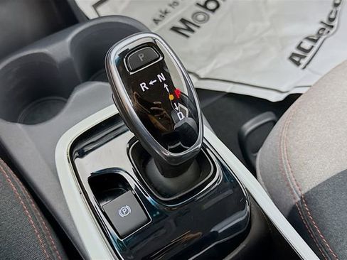 Used 2020 Chevrolet Bolt LT image 19