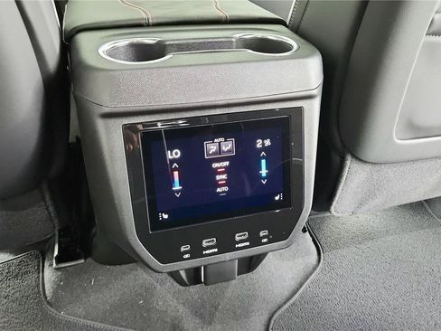 New 2026 GMC Yukon AT4 Ultimate AWD/4WD image 24
