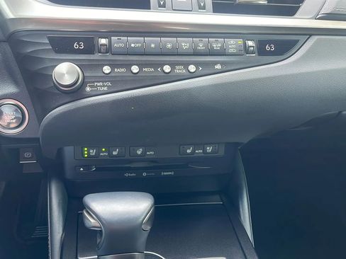 Used 2021 Lexus ES 350 w/ Premium Package image 12