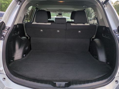 Used 2017 Toyota RAV4 XLE FWD image 33