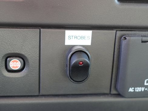 New 2025 GMC Savana 3500 w/ Power Convenience Package image 22