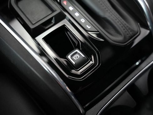 Used 2025 GMC Canyon Elevation w/ Convenience Package RWD image 28