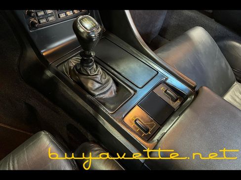 Used 1992 Chevrolet Corvette Coupe image 18