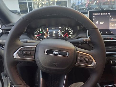 Used 2024 Jeep Compass Latitude w/ Sun and Sound Group image 7