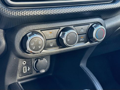 Used 2022 Nissan Kicks S FWD image 15