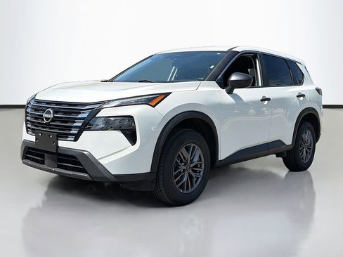 Used 2024 Nissan Rogue S AWD/4WD image 3