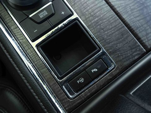 Used 2021 Ford Expedition Limited RWD image 30