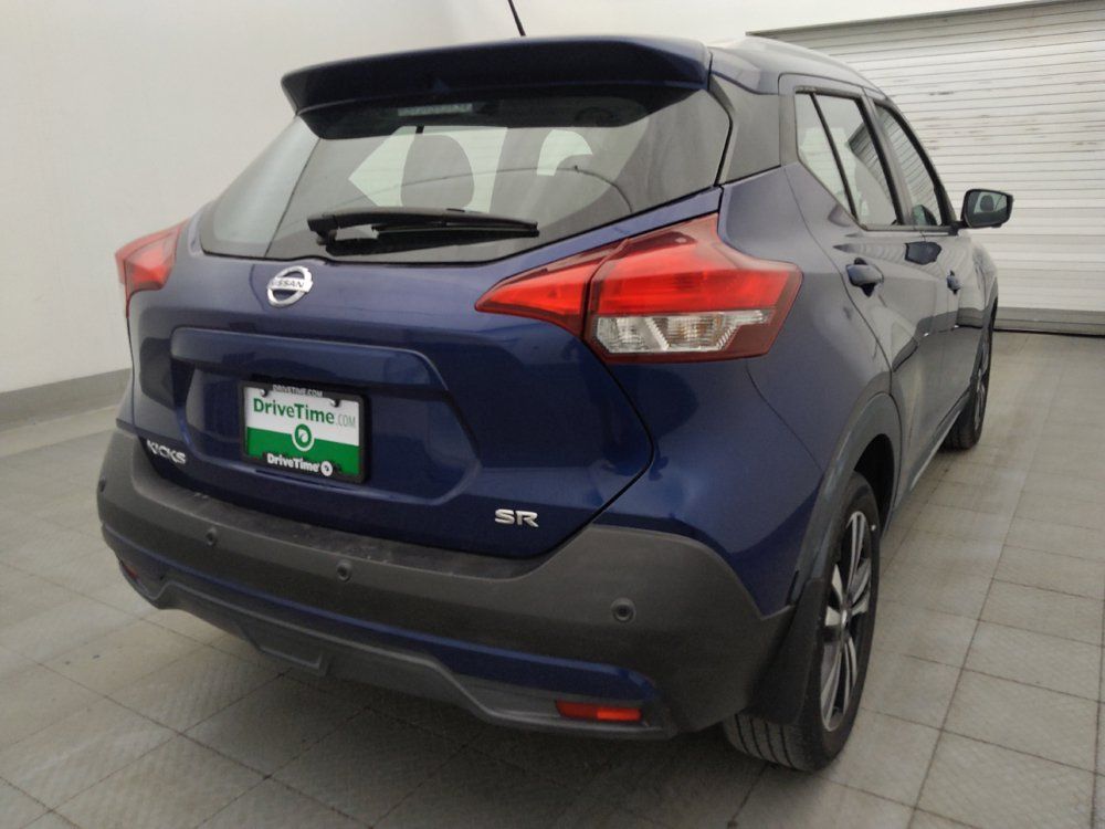 Used 2020 Nissan Kicks SR w/ SR Premium Package FWD image 9