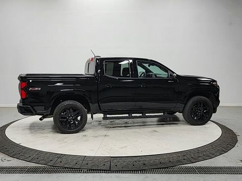 Used 2025 Chevrolet Colorado Z71 w/ Technology Package image 8
