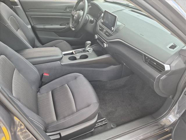 Used 2025 Nissan Altima 2.5 S FWD image 19