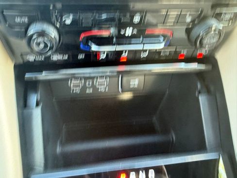 Certified 2025 Jeep Grand Cherokee Limited image 17