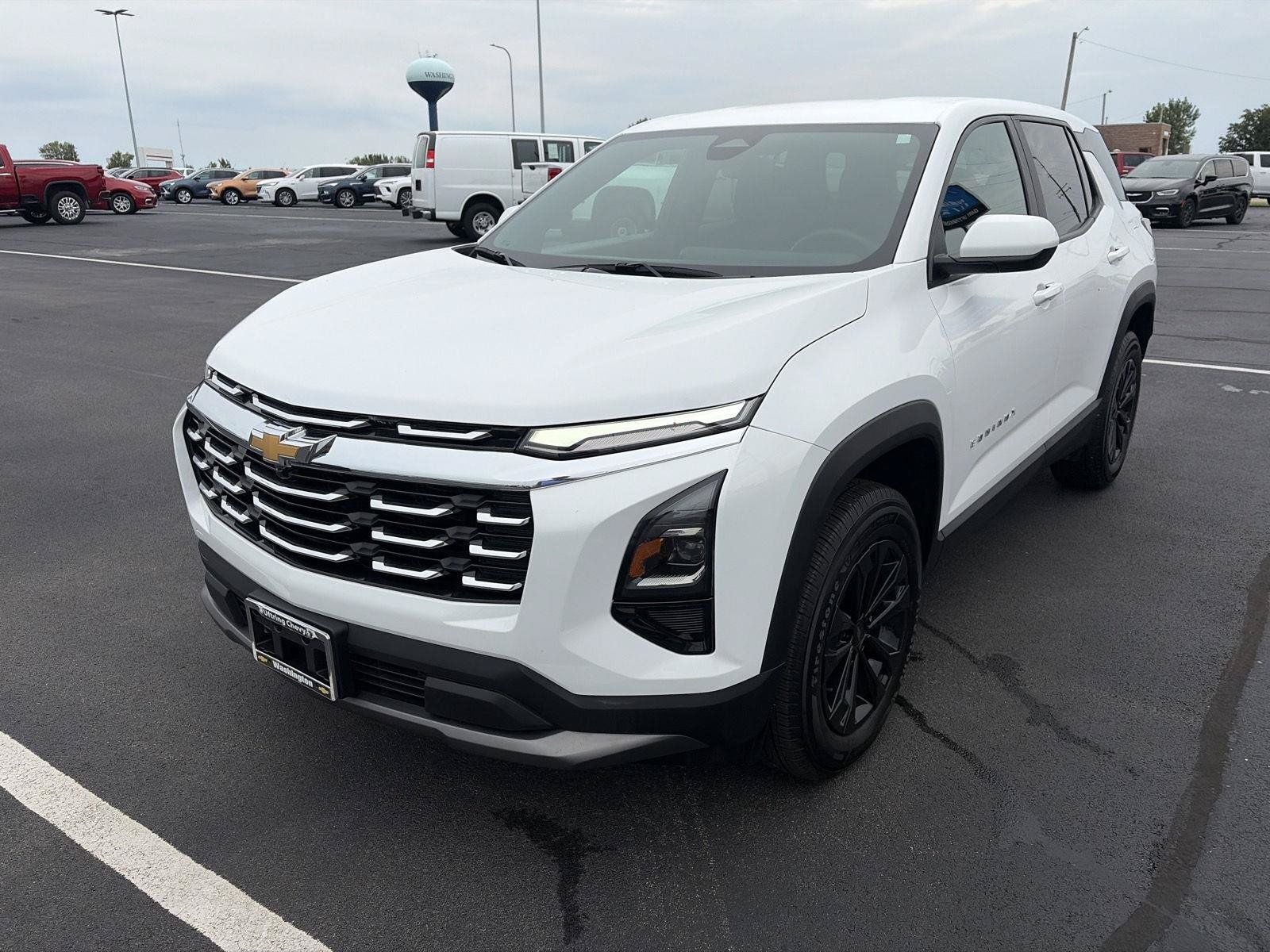 Used 2025 Chevrolet Equinox LT FWD image 8