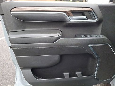 Used 2024 Chevrolet Silverado 1500 LT w/ Z71 Off-Road Package image 12