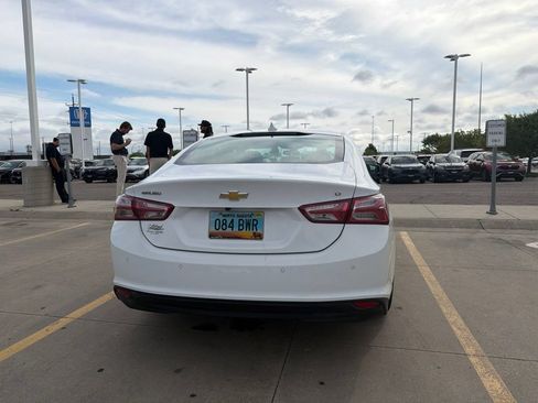 Used 2020 Chevrolet Malibu LT FWD image 5