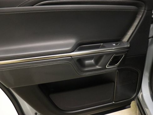 Used 2023 Rivian R1S Adventure image 33