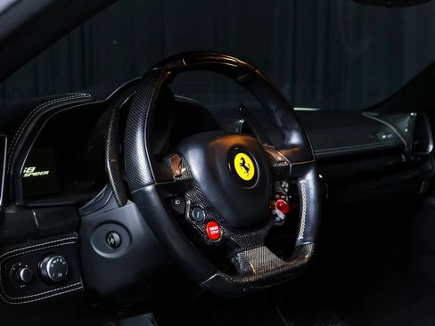 Used 2012 Ferrari 458 Spider RWD image 14