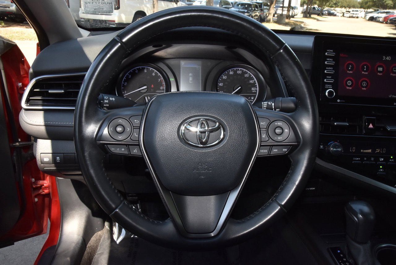 Used 2022 Toyota Camry SE w/ Convenience Package FWD image 21
