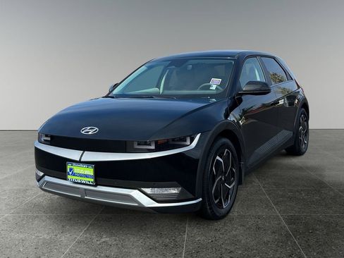 Used 2024 Hyundai Ioniq 5 SEL image 3