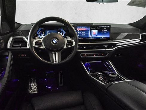 Used 2024 BMW X6 M60i image 19