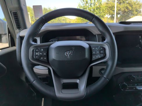 Used 2024 Ford Bronco Wildtrak AWD/4WD image 23