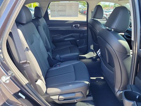 New 2026 Kia Sorento EX w/ EX Premium Package FWD image 12