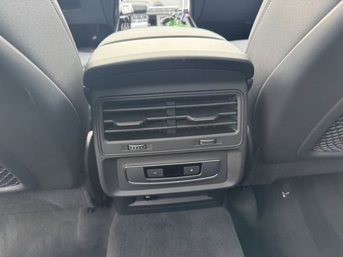 Certified 2025 Audi Q7 3.0T Premium Plus image 16