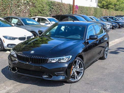 Used 2019 BMW 330i Sedan RWD image 1