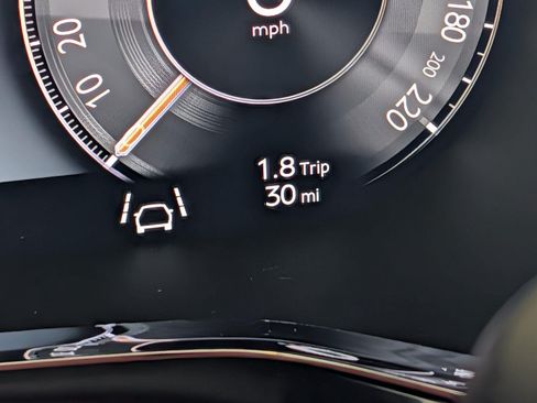 New 2026 Bentley Flying Spur Plug-In Hybrid AWD/4WD image 10