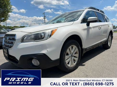 Used 2017 Subaru Outback 2.5i Premium AWD/4WD image 3