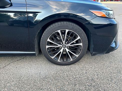Certified 2019 Toyota Camry SE FWD image 7