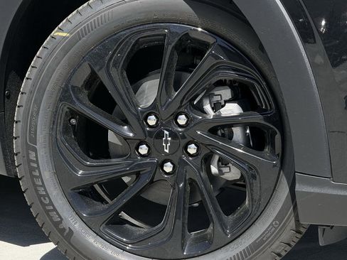 New 2027 Chevrolet Bolt RS w/ Technology Package FWD image 9