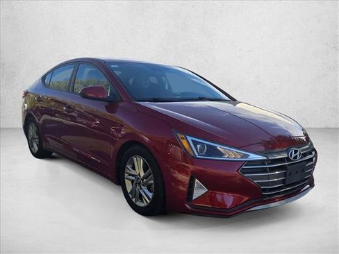 Used 2019 Hyundai Elantra SEL image 3