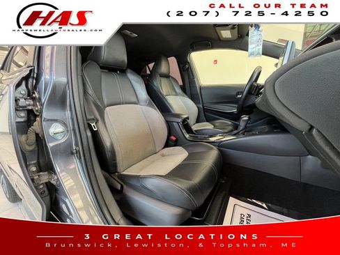 Used 2022 Toyota Corolla XSE FWD image 11