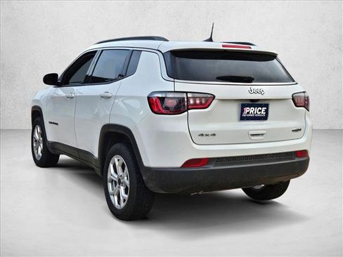Used 2025 Jeep Compass Latitude image 7