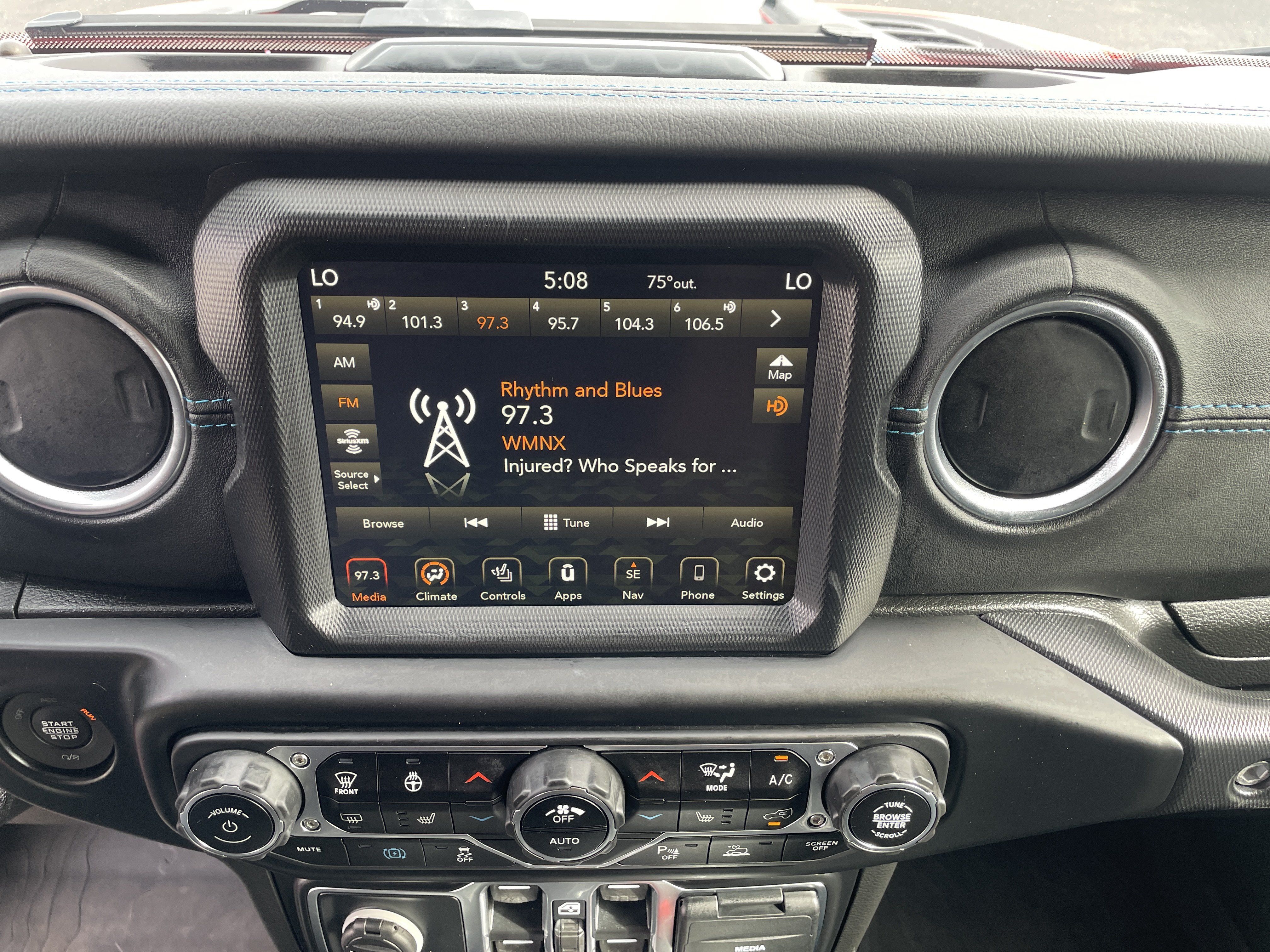 Used 2022 Jeep Wrangler Unlimited Rubicon 4xe w/ Steel Bumper Group AWD/4WD image 22