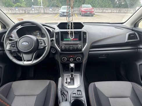 Used 2023 Subaru Crosstrek 2.0i Premium AWD/4WD image 12