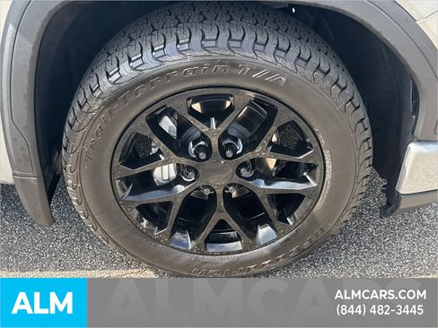 Used 2024 GMC Sierra 1500 Pro w/ Pro Value Package image 15