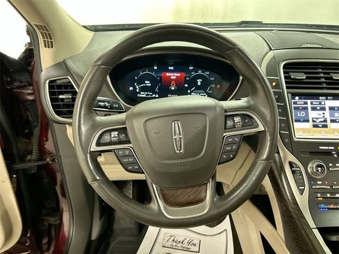 Used 2019 Lincoln Nautilus Reserve image 4
